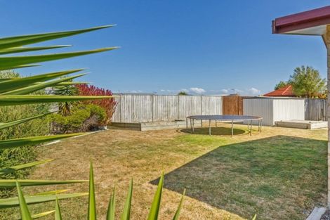 Photo of property in 40 Geneva Terrace, Kelvin Grove, Palmerston North, 4414