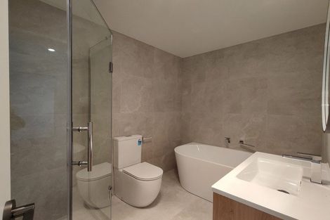 Photo of property in 2/7 Peverill Crescent, Papatoetoe, Auckland, 2025