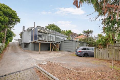 Photo of property in 36 Forest Lake Road, Forest Lake, Hamilton, 3200