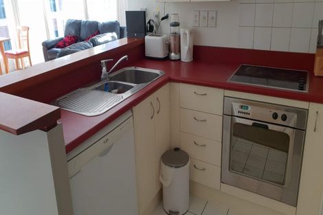 Photo of property in Terrace Heights Apartments, 4b/163 The Terrace, Wellington Central, Wellington, 6011