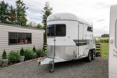 Photo of property in 423 Tipapakuku Road, Dannevirke, 4976