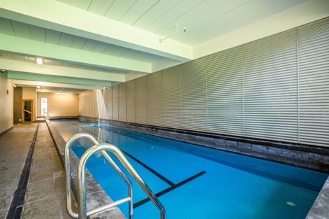 Photo of property in Cooks Apartments, 1e/24 James Cook Crescent, Remuera, Auckland, 1050