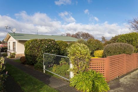 Photo of property in 30 Guy Street, Dannevirke, 4930