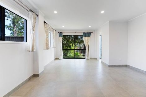 Photo of property in 71 Kennedy Avenue, Forrest Hill, Auckland, 0620