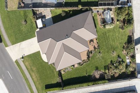 Photo of property in 10 Gladys Place, Levin, 5510