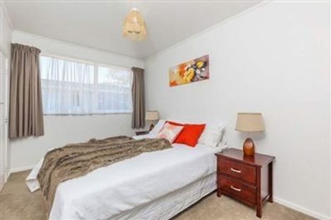 Photo of property in 6 Arosa Place, Forrest Hill, Auckland, 0620