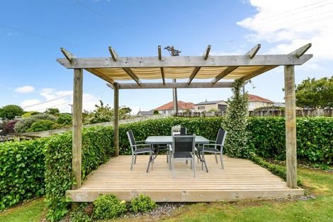 Photo of property in 27 Hinau Street, Maeroa, Hamilton, 3200