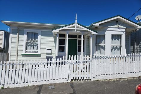 Photo of property in 1/12 Myrtle Crescent, Mount Cook, Wellington, 6021