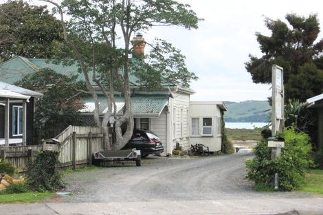 Photo of property in 236 Tiki Road, Coromandel, 3506