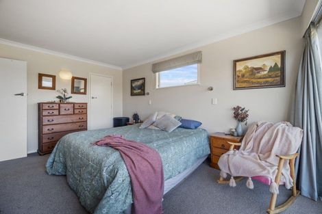 Photo of property in 54 Tremaine Avenue, Two Mile Bay, Taupo, 3330