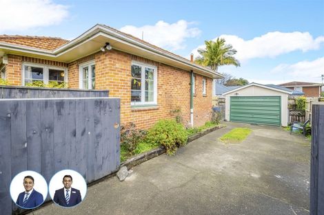 Photo of property in 14 Coronation Road, Mangere Bridge, Auckland, 2022