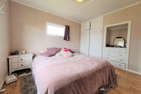 Photo of property in 1/47 Clevedon Road, Papakura, 2110