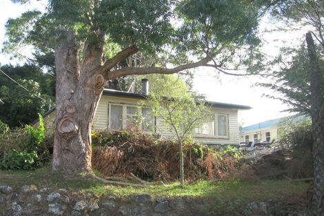Photo of property in 6 Sunny Grove, Wainuiomata, Lower Hutt, 5014