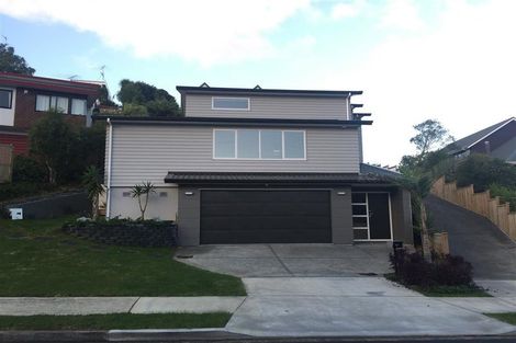 Photo of property in 3a Stitchbird Close, Murrays Bay, Auckland, 0630