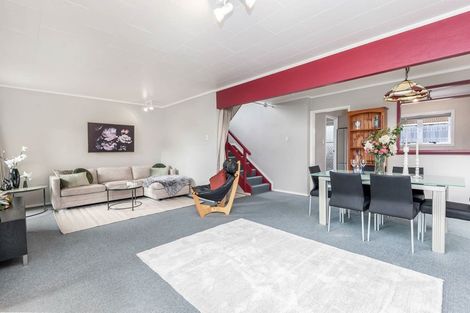 Photo of property in 2/11 Imogene Way, Half Moon Bay, Auckland, 2012