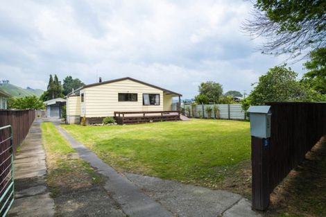 Photo of property in 35 Ioapa Road, Te Karaka, 4022