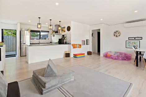 Photo of property in 15a Meadow Drive, Whitianga, 3510