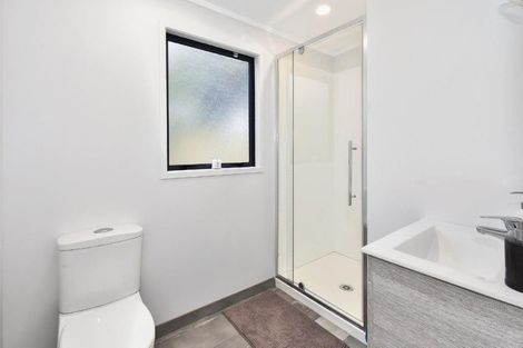 Photo of property in 4 Kawakawa-orere Road, Kawakawa Bay, Papakura, 2585