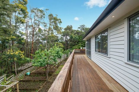 Photo of property in 120 San Valentino Drive, Henderson, Auckland, 0612