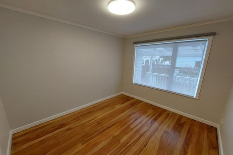 Photo of property in 4096 Great North Road, Glen Eden, Auckland, 0602
