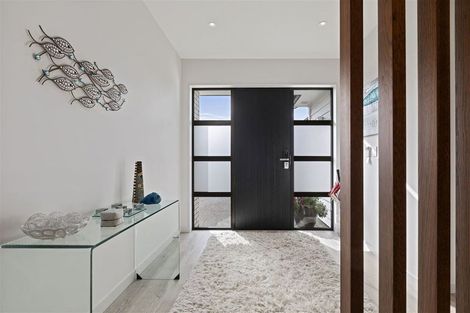 Photo of property in 3 Lewis Younie Road, Kumeu, 0810