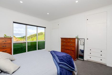 Photo of property in 400 Te Kakapo Valley Road, Dannevirke, 4978