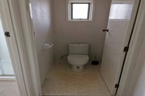 Photo of property in 316 Wairau Road, Glenfield, Auckland, 0629