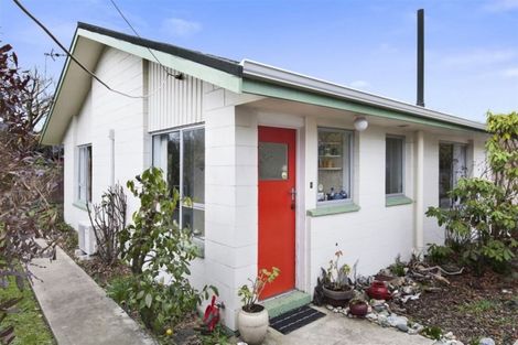 Photo of property in 2/139 Weston Road, St Albans, Christchurch, 8052