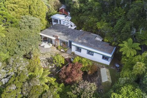 Photo of property in 124 Kamahi Street, Stokes Valley, Lower Hutt, 5019