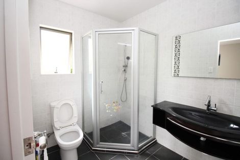 Photo of property in 18a Ennis Avenue, Pakuranga Heights, Auckland, 2010