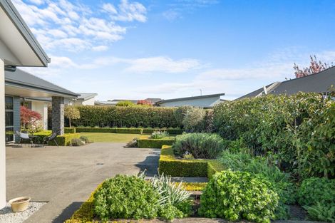 Photo of property in 14 Crown Close, Prebbleton, 7604