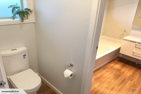 Photo of property in 14 Parkview Place, Avonhead, Christchurch, 8042