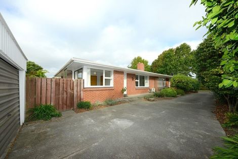 Photo of property in 2/6 Pulford Place, Ilam, Christchurch, 8041