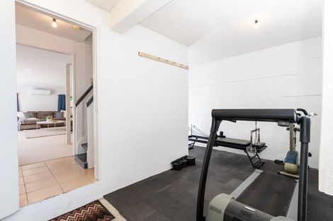 Photo of property in 184 Orangi Kaupapa Road, Northland, Wellington, 6012