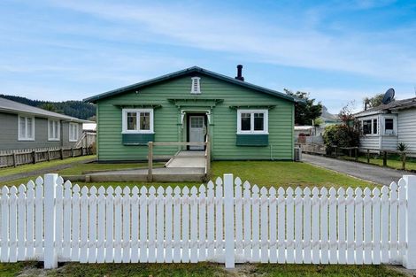Photo of property in 208 Taupo Road, Taumarunui, 3920
