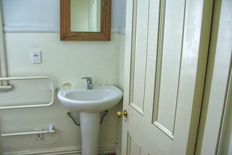 Photo of property in 300 Tinakori Road, Thorndon, Wellington, 6011