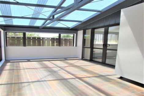 Photo of property in 144 Driver Crescent, Cannons Creek, Porirua, 5024