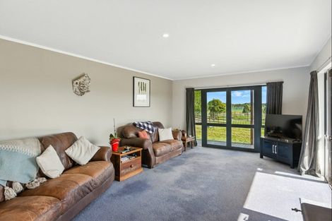 Photo of property in 70 Joblins Road, Levin, 5571