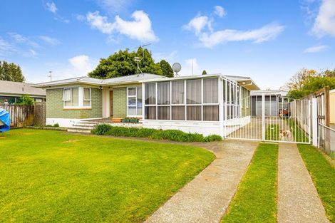 Photo of property in 65 Rosehill Drive, Rosehill, Papakura, 2113