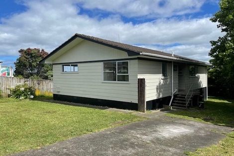 Photo of property in 15 Balwyn Place, Clendon Park, Auckland, 2103