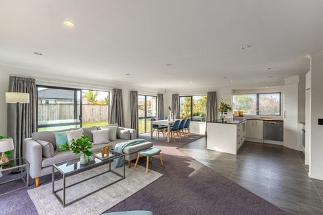 Photo of property in 10 Moy Place, Otaki, 5512