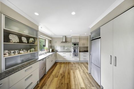 Photo of property in 55 Ray Small Drive, Pahurehure, Papakura, 2113