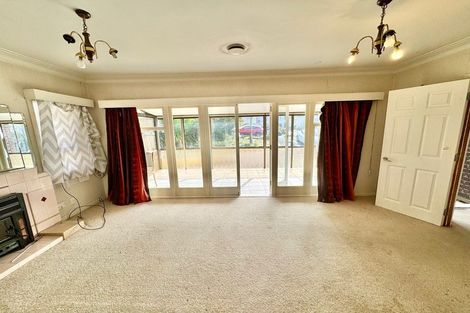 Photo of property in 45 Woodford Avenue, Henderson, Auckland, 0610