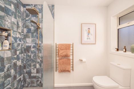 Photo of property in 6 Laing Crescent, Heathcote Valley, Christchurch, 8022