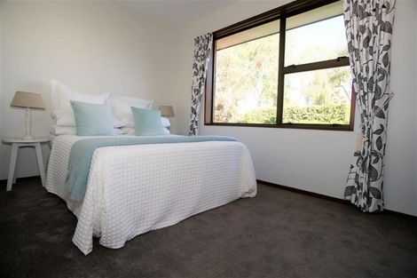 Photo of property in 5 Deepdale Street, Burnside, Christchurch, 8053
