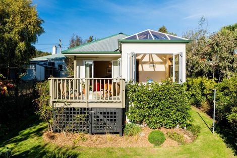 Photo of property in 27 Signal Hill Road, Opoho, Dunedin, 9010