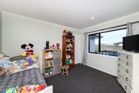Photo of property in 21 George Street, Bulls, 4818