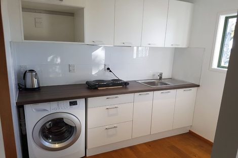 Photo of property in 14 Bonnard Place, West Harbour, Auckland, 0618