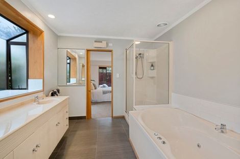 Photo of property in 3a Juniper Place, Burnside, Christchurch, 8053