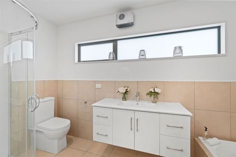 Photo of property in 2/670 Ferry Road, Woolston, Christchurch, 8023